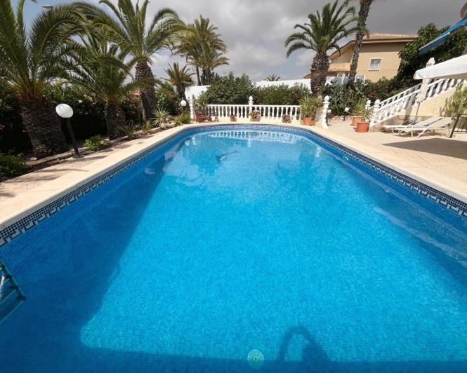 Image No.38-6 Bed Villa for sale