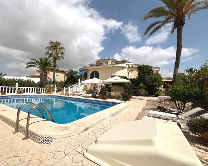 Image No.39-6 Bed Villa for sale