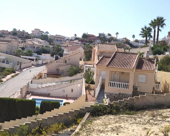 Image No.19-2 Bed Villa for sale