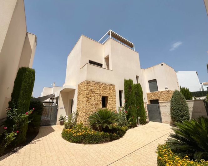 Image No.2-2 Bed Villa for sale