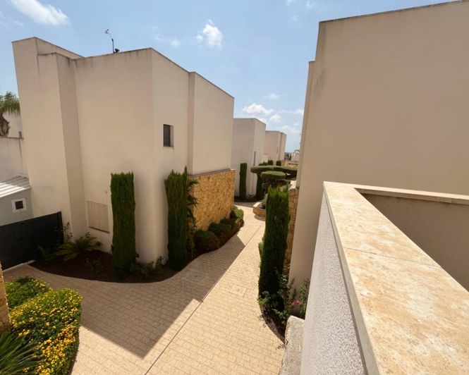 Image No.37-2 Bed Villa for sale