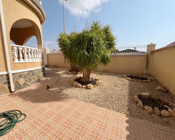 Image No.3-2 Bed Villa for sale