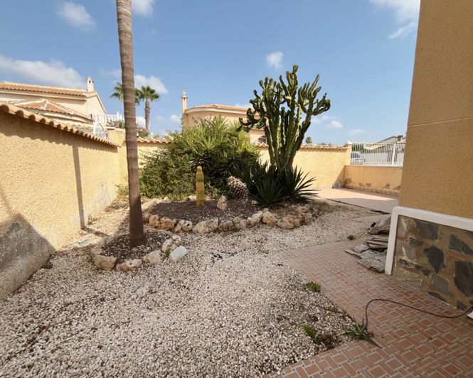 Image No.35-2 Bed Villa for sale