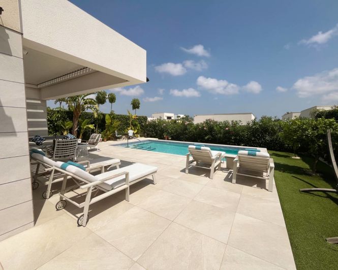 Image No.29-4 Bed Villa for sale