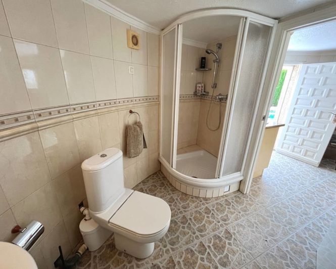 Image No.19-4 Bed Villa for sale