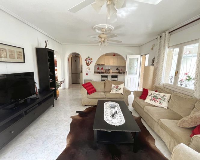 Image No.2-4 Bed Villa for sale