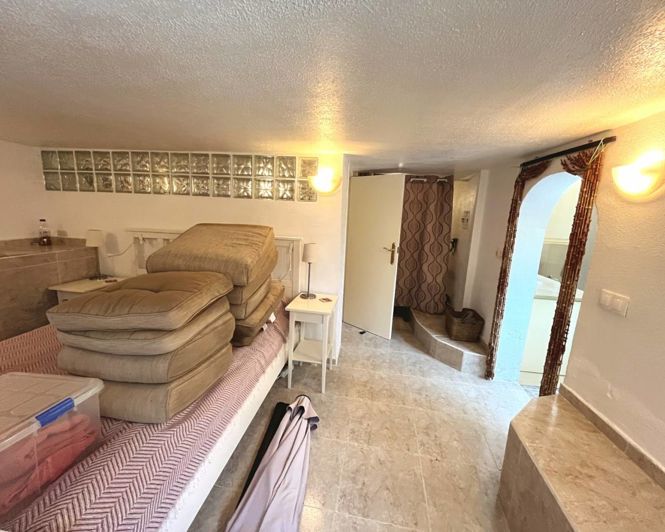 Image No.23-4 Bed Villa for sale