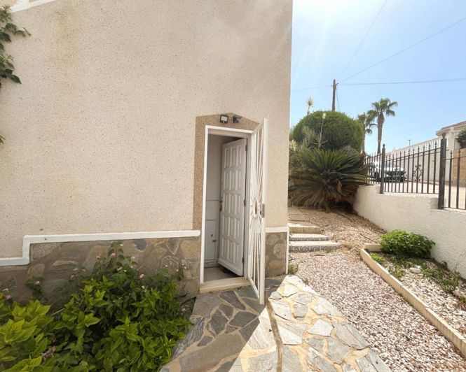Image No.25-4 Bed Villa for sale