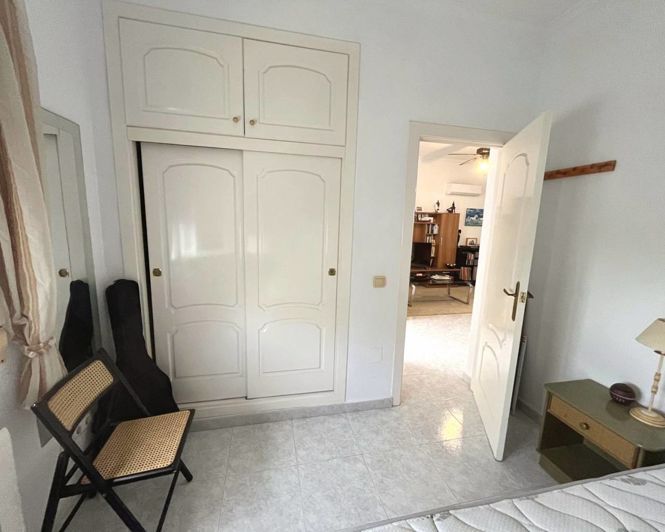 Image No.12-3 Bed Semi-Detached for sale