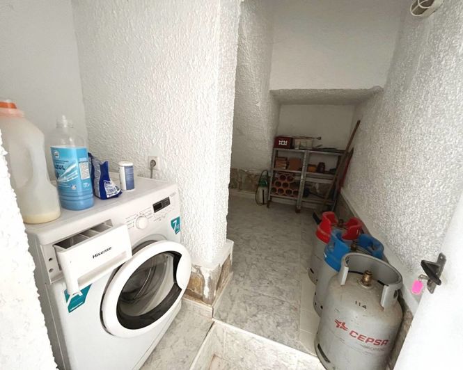 Image No.19-3 Bed Semi-Detached for sale