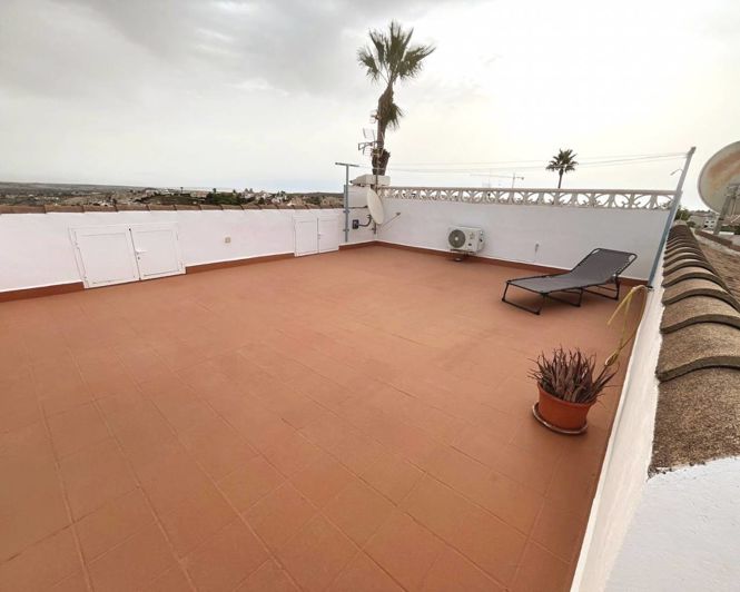 Image No.28-3 Bed Semi-Detached for sale