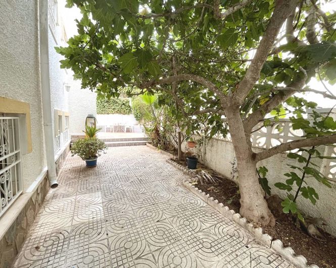 Image No.32-3 Bed Semi-Detached for sale