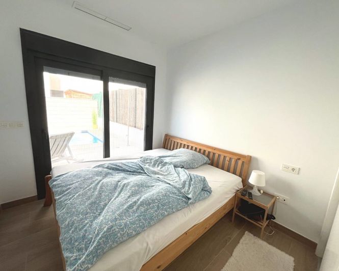 Image No.11-3 Bed Semi-Detached for sale