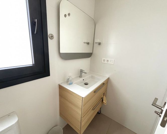 Image No.23-3 Bed Semi-Detached for sale