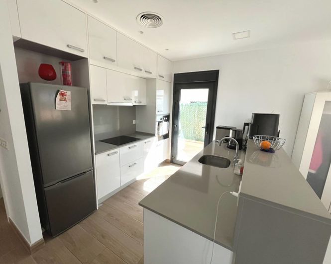 Image No.8-3 Bed Semi-Detached for sale