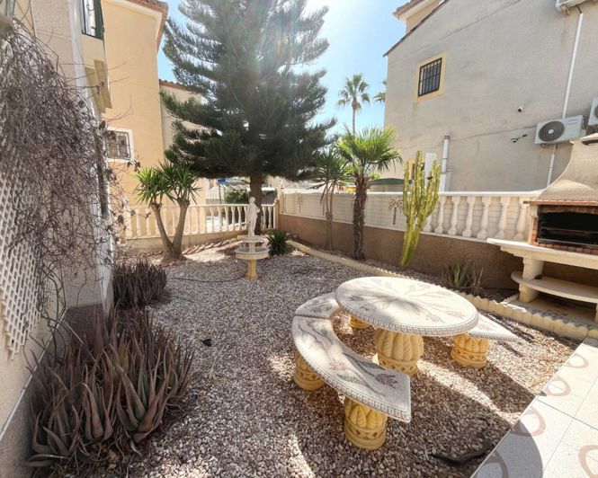 Image No.28-3 Bed Villa for sale