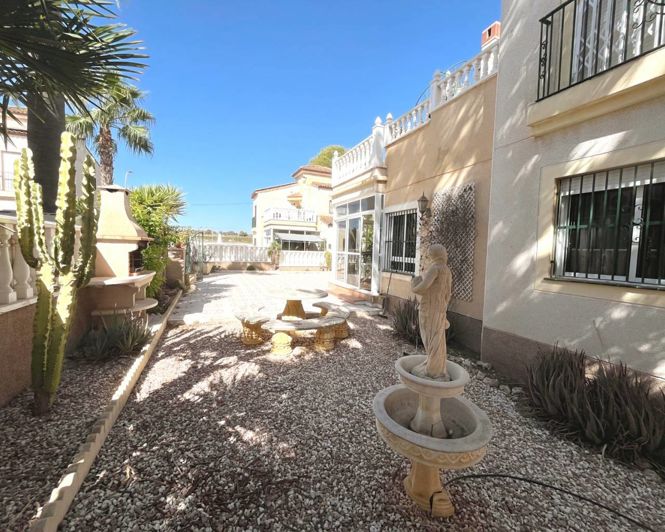 Image No.31-3 Bed Villa for sale