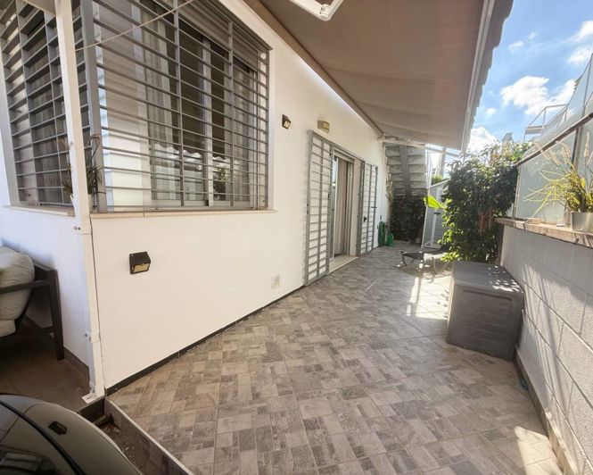 Image No.27-2 Bed Bungalow for sale