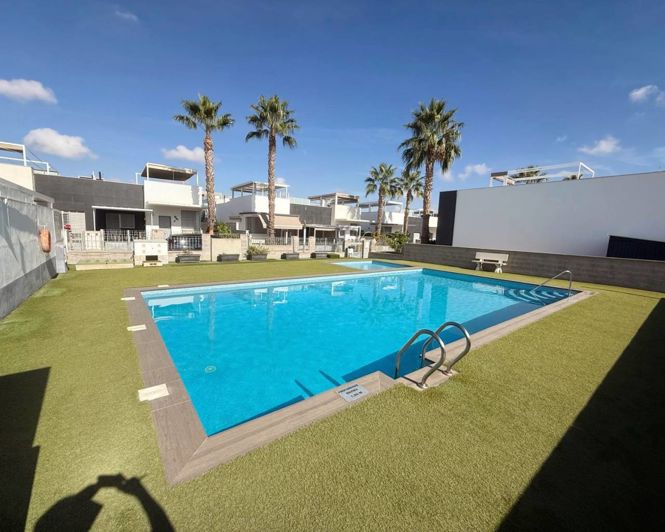 Image No.37-2 Bed Bungalow for sale