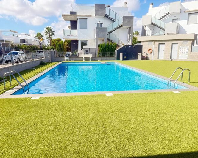 Image No.38-2 Bed Bungalow for sale