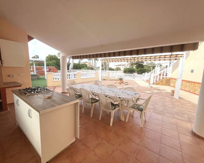 Image No.21-3 Bed Villa for sale