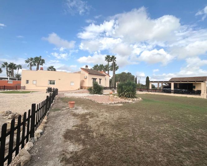 Image No.29-3 Bed Villa for sale