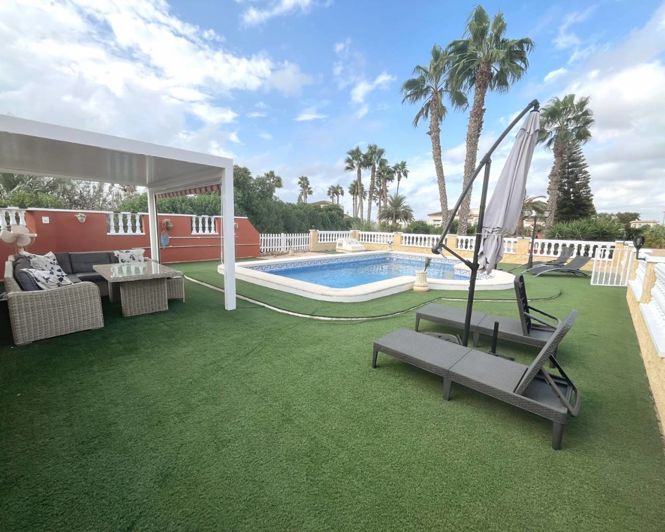 Image No.35-3 Bed Villa for sale