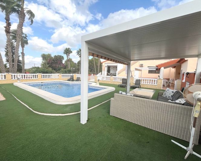 Image No.36-3 Bed Villa for sale