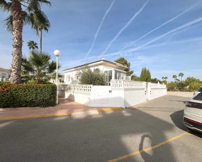 Image No.2-3 Bed Bungalow for sale