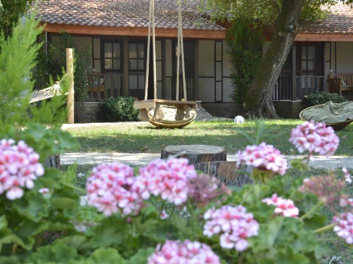 Image No.5-13 Bed Hotel for sale