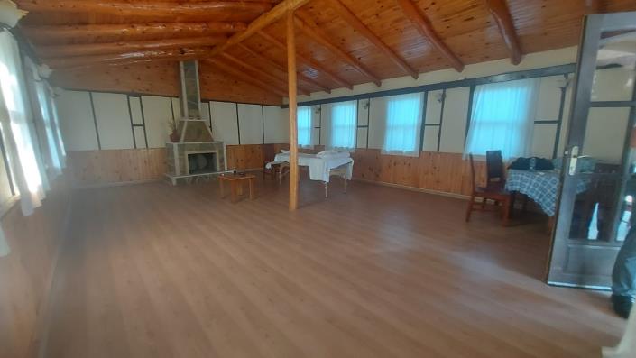 Image No.27-13 Bed Hotel for sale