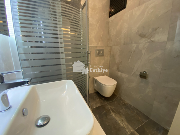 Image No.21-2 Bed Apartment for sale