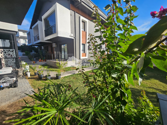 Image No.3-Appartement de 2 chambres à vendre à Fethiye