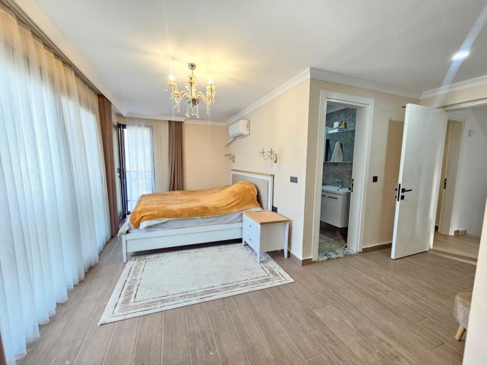 Image No.28-4 Bed Villa for sale