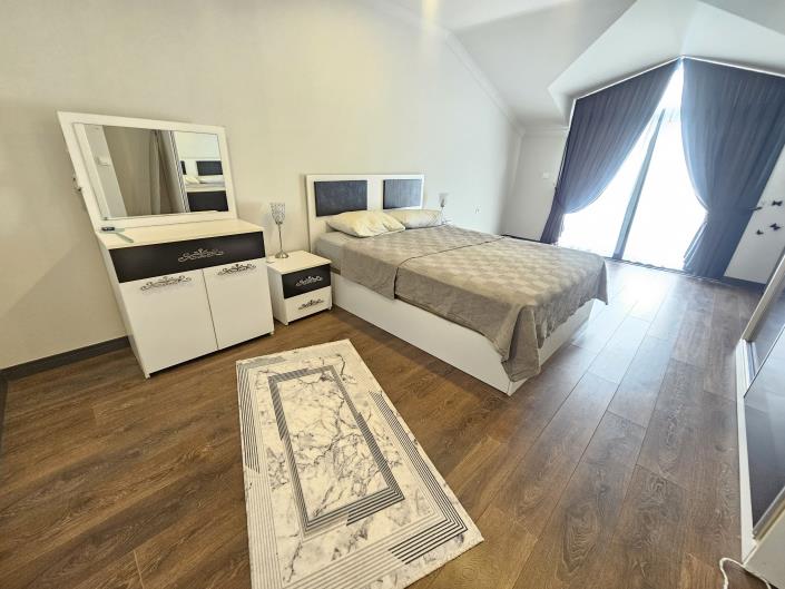 Image No.31-4 Bed Apartment for sale