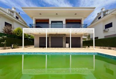 Modern-villa-Calis-1