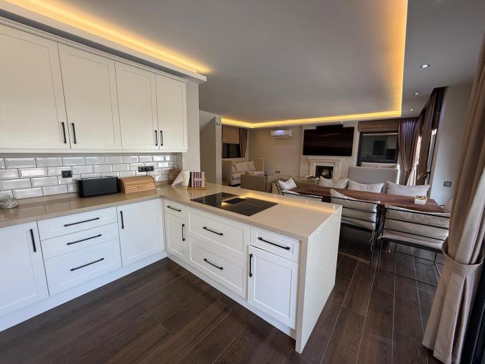 Image No.19-Villa de 5 chambres à vendre à Çalis