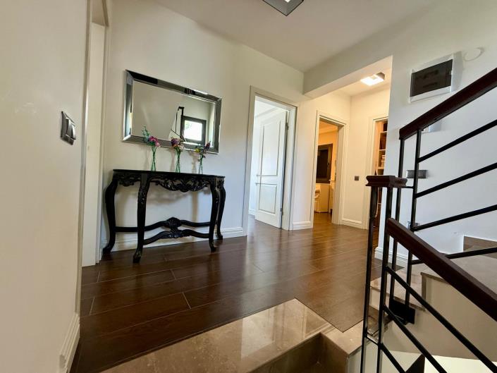 Image No.24-Villa de 5 chambres à vendre à Çalis