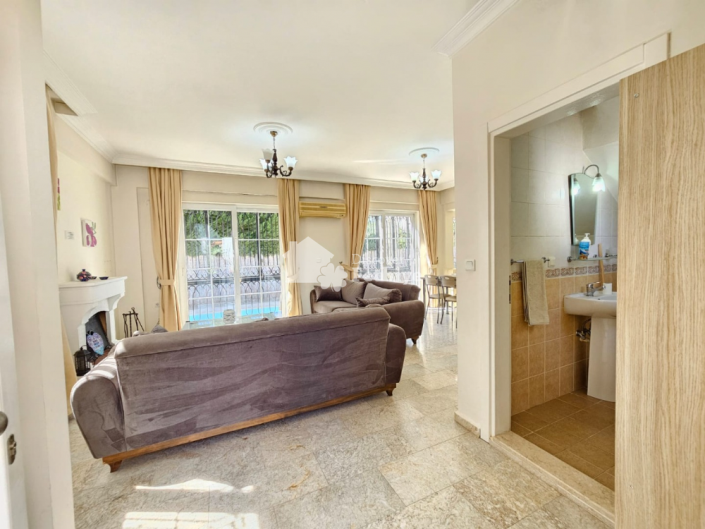 Image No.10-Villa de 3 chambres à vendre à Çalis