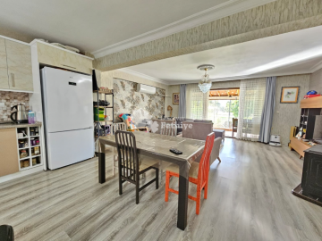 431_Semi-detached-2km-13