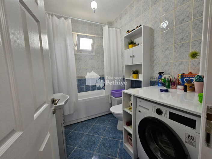 Image No.25-3 Bed Apartment for sale