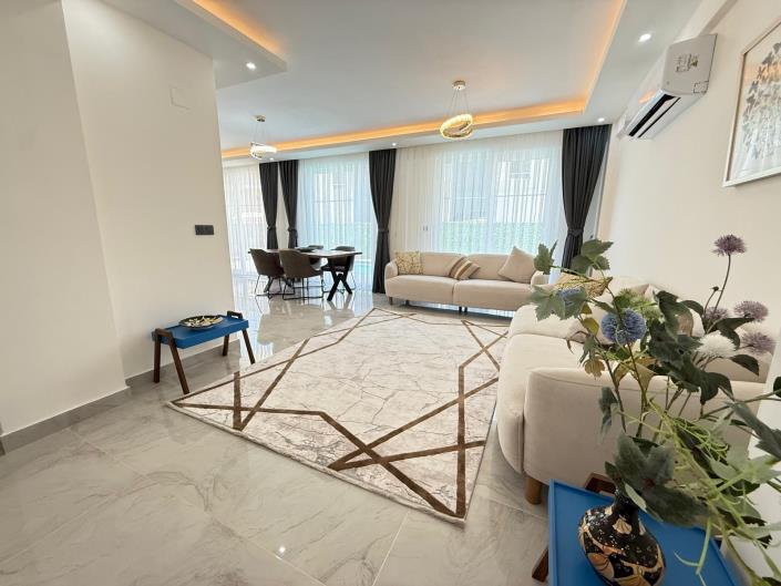 Image No.17-3 Bed Villa / Detached for sale