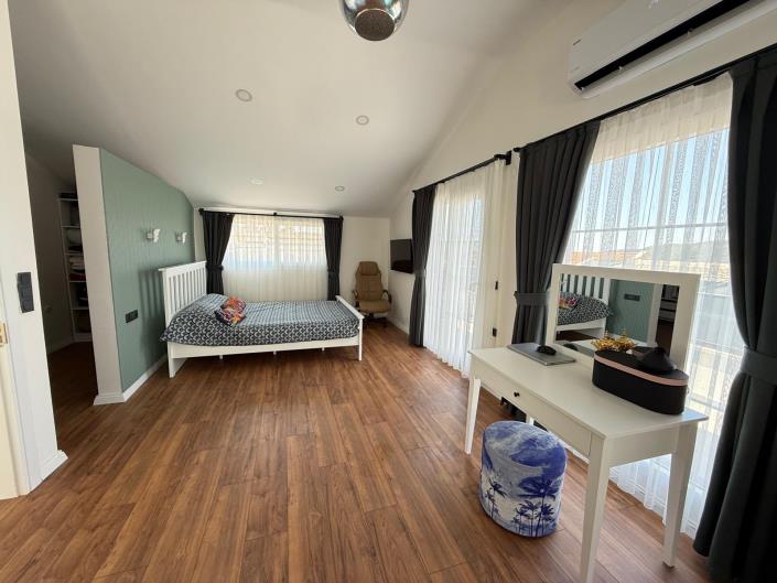 Image No.27-3 Bed Villa / Detached for sale