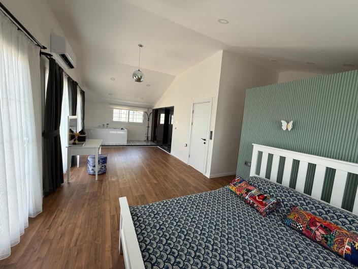Image No.30-3 Bed Villa / Detached for sale