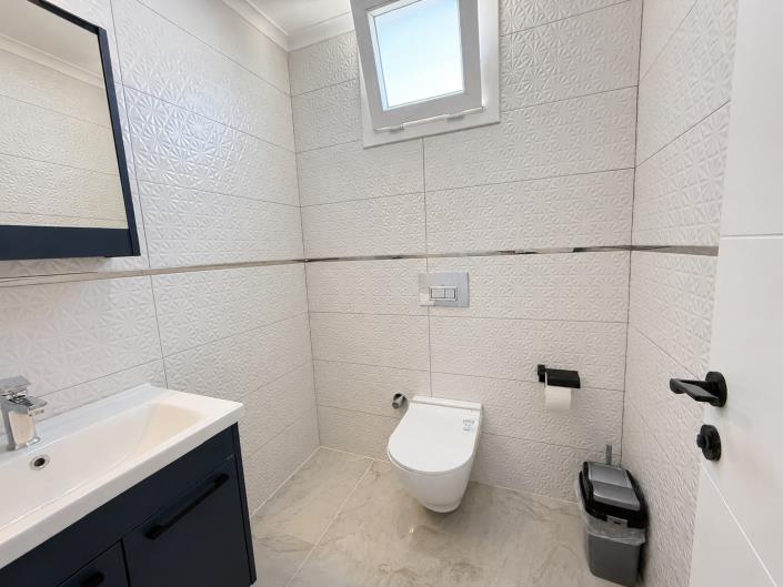 Image No.35-3 Bed Villa / Detached for sale