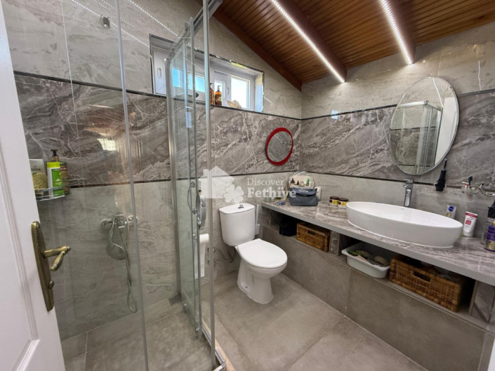 Image No.40-5 Bed Villa for sale