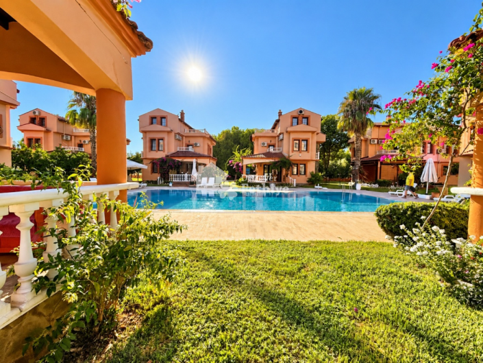 Image No.10-5 Bed Villa for sale