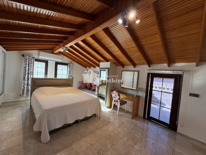 Image No.32-5 Bed Villa for sale