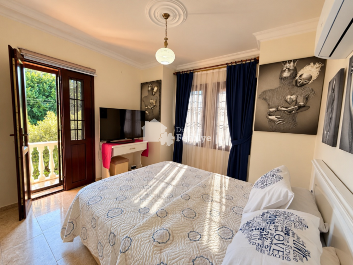 Image No.28-5 Bed Villa for sale