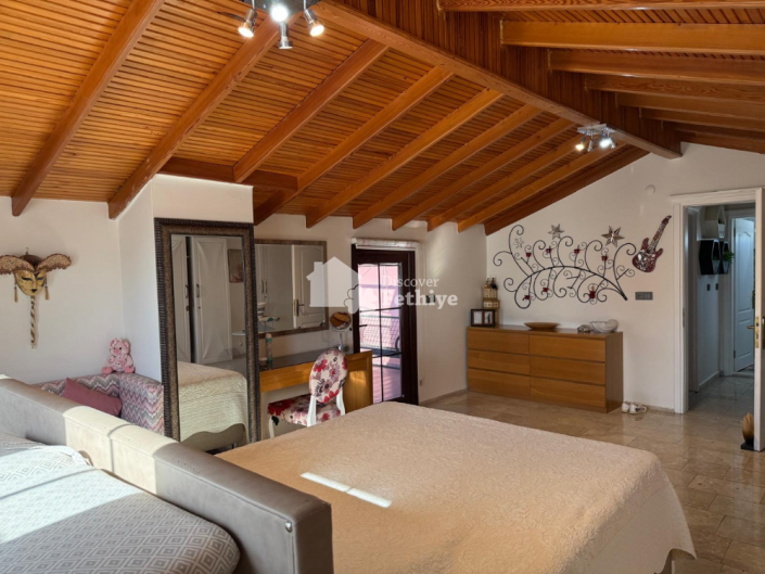 Image No.33-5 Bed Villa for sale